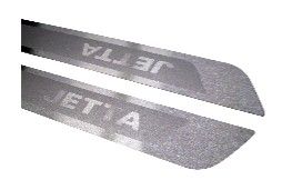 Scuff plate set(4 pieces)Alum. With "Jetta" lettering